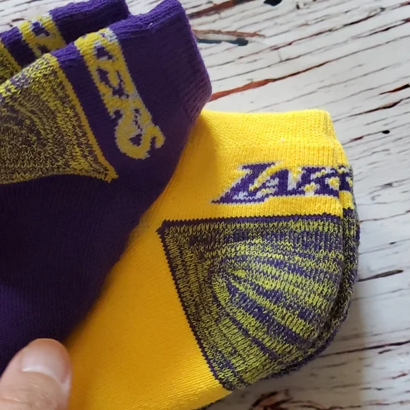 🎉 HOST PICK 🎉🆕️ NBA LAKERS MEN'S NO SHOW SOCKS (3 PAIRS) 🏀 - Picture 5 of 7